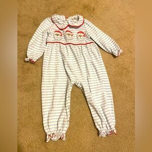 Marie Nicole Christmas Outfit